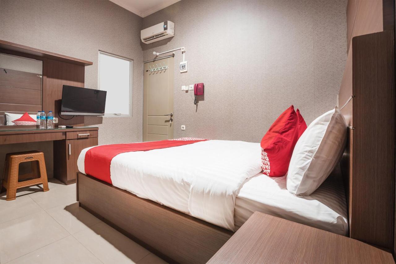 Oyo 383 Env Residence Jakarta Exterior foto